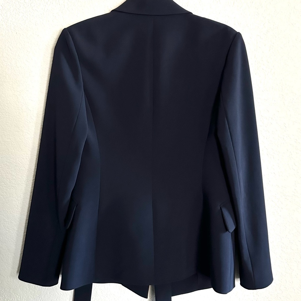 Theory Navy Blue Woman’s Blazer - Picture 2 of 2